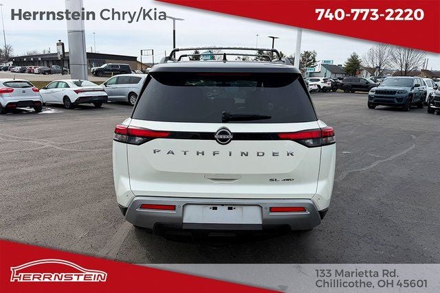 2023 Nissan Pathfinder SL 4WD