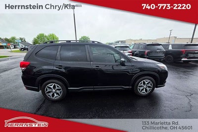 2024 Subaru Forester Premium