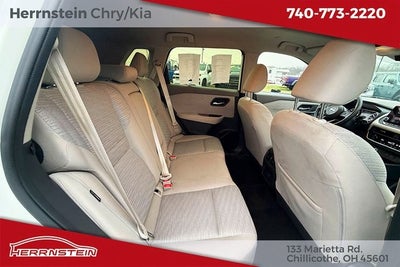 2023 Nissan Rogue SV FWD