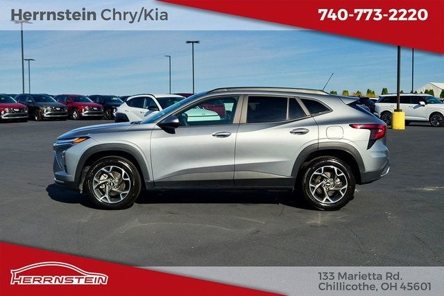 2024 Chevrolet Trax FWD LT