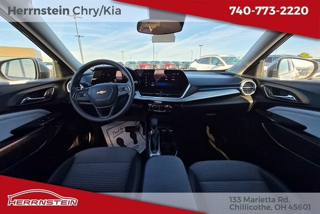 2024 Chevrolet Trax FWD LT