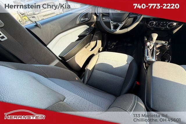 2025 Chevrolet Trax FWD LT