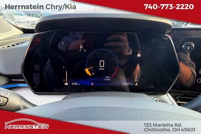 2025 Chevrolet Trax FWD LT