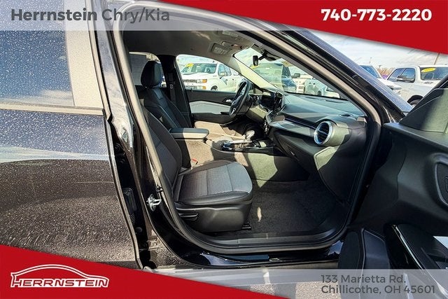 2025 Chevrolet Trax FWD LT