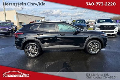 2025 Chevrolet Trax FWD LT