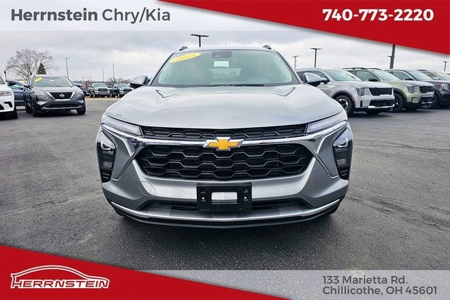 2025 Chevrolet Trax FWD LT