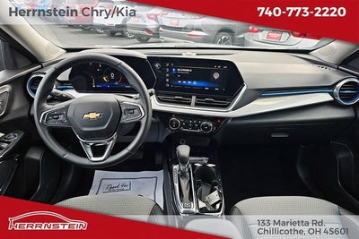 2025 Chevrolet Trax FWD LT