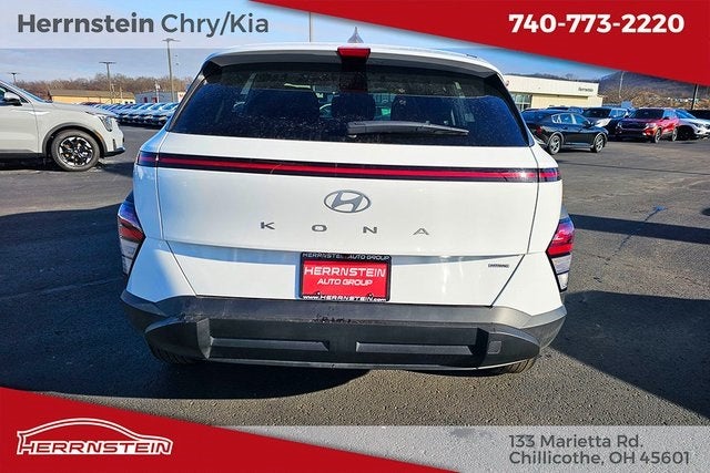 2025 Hyundai Kona SE