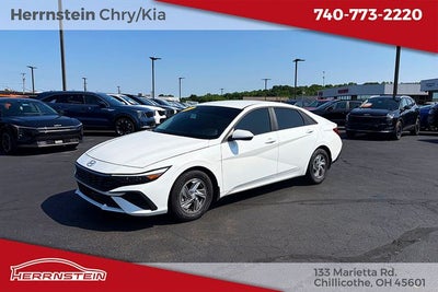 2024 Hyundai Elantra SE