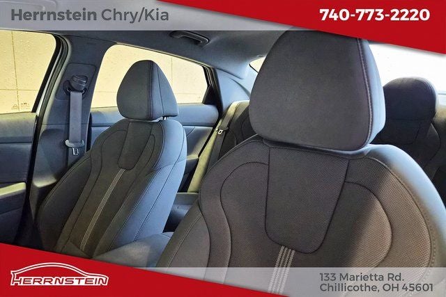 2024 Hyundai Elantra SE