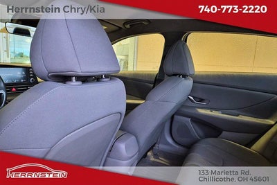 2024 Hyundai Elantra SE