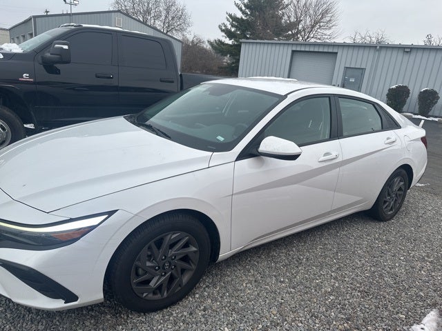 2024 Hyundai Elantra SEL