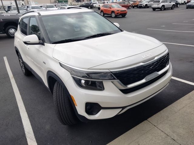 2023 Kia Seltos EX