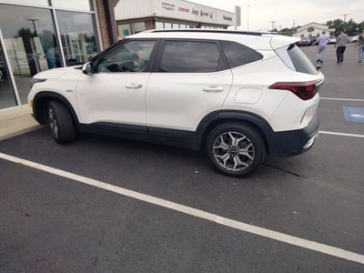 2023 Kia Seltos EX