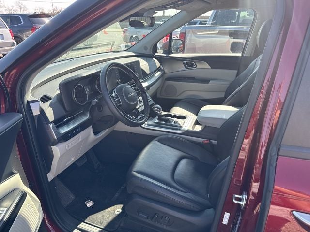 2024 Kia Carnival MPV LX Seat Package