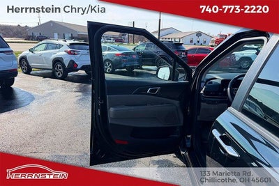 2025 Kia Carnival MPV LXS