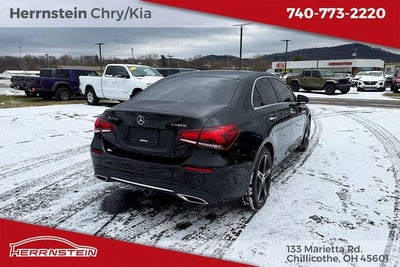 2022 Mercedes-Benz A 220 4MATIC®