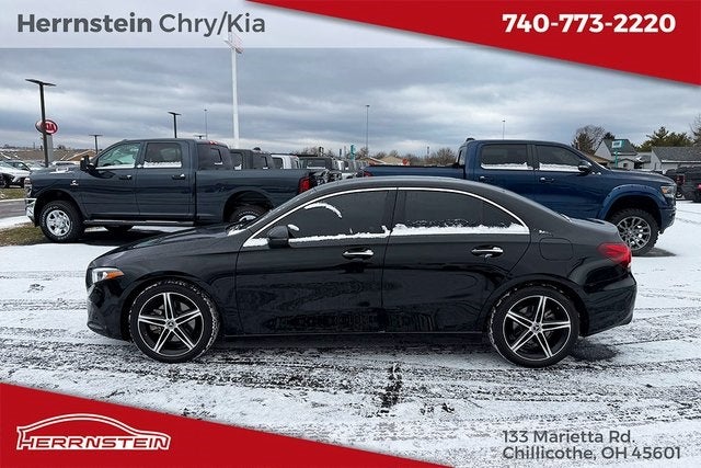 2022 Mercedes-Benz A 220 4MATIC®