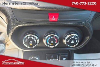 2017 Jeep Renegade Altitude 4x4